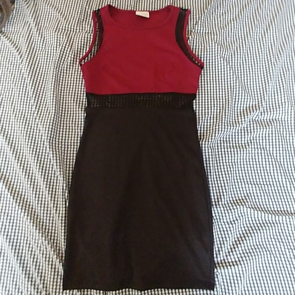 Body-con dress with mesh cut-outs